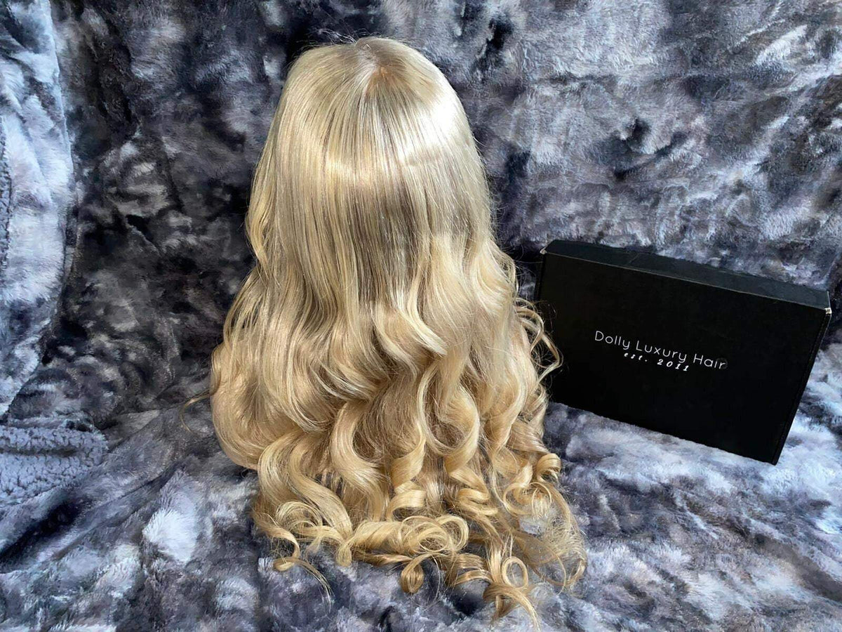 Dirty Blonde Ombré Super Long Lacefront Wig Ombre Ash Blonde Highlights Human Hair Wigs with Dark Roots  main image 2