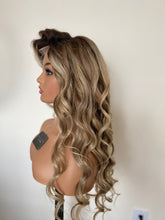 Load image into Gallery viewer, READY TO SHIP Luxury 26” 180% Honey Platinum Ash Blonde 5x5 Closure Human Hair Balayage Highlight Wig